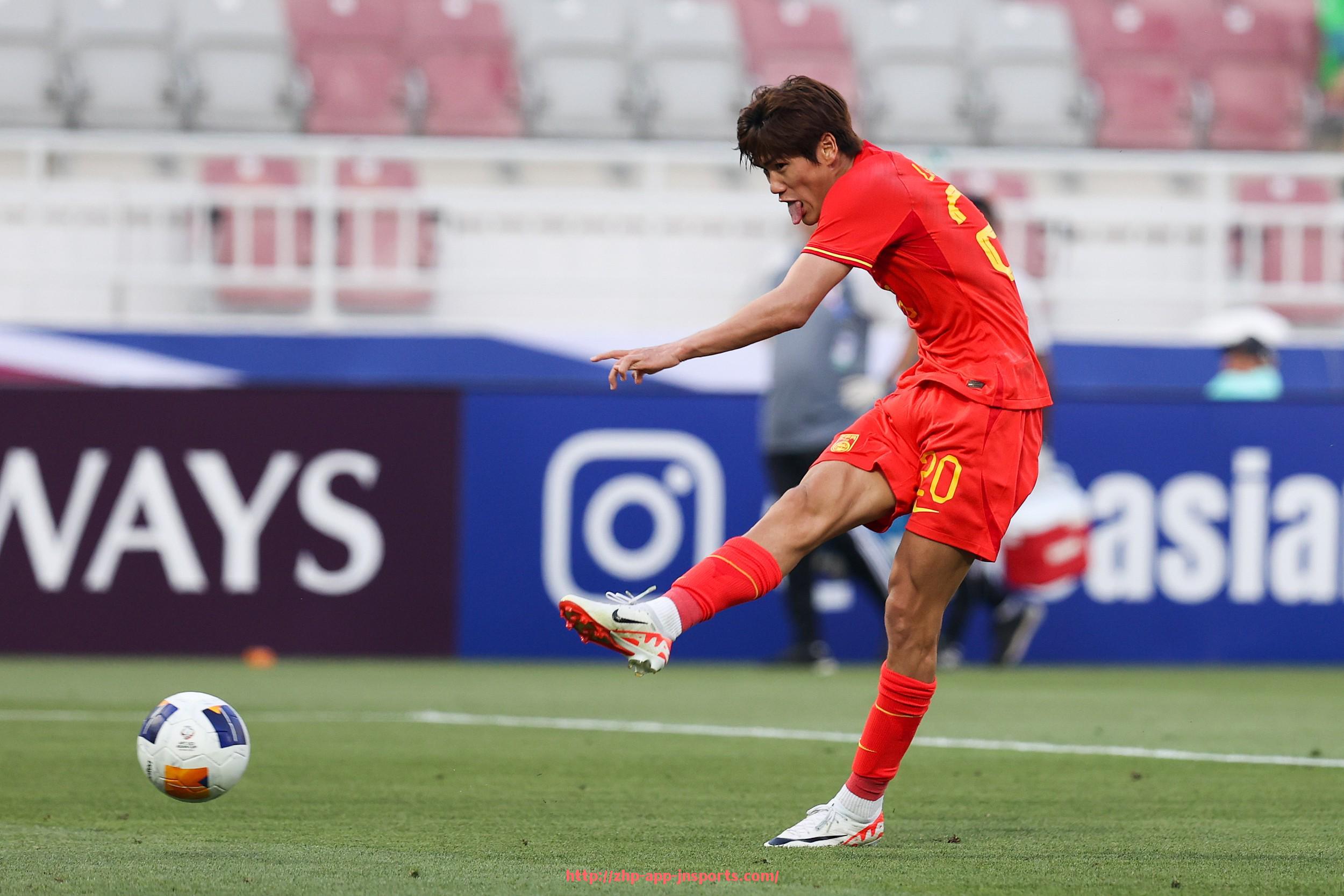 江南体育APP下载-意甲联赛中存在的假球队现象及相关案例分析